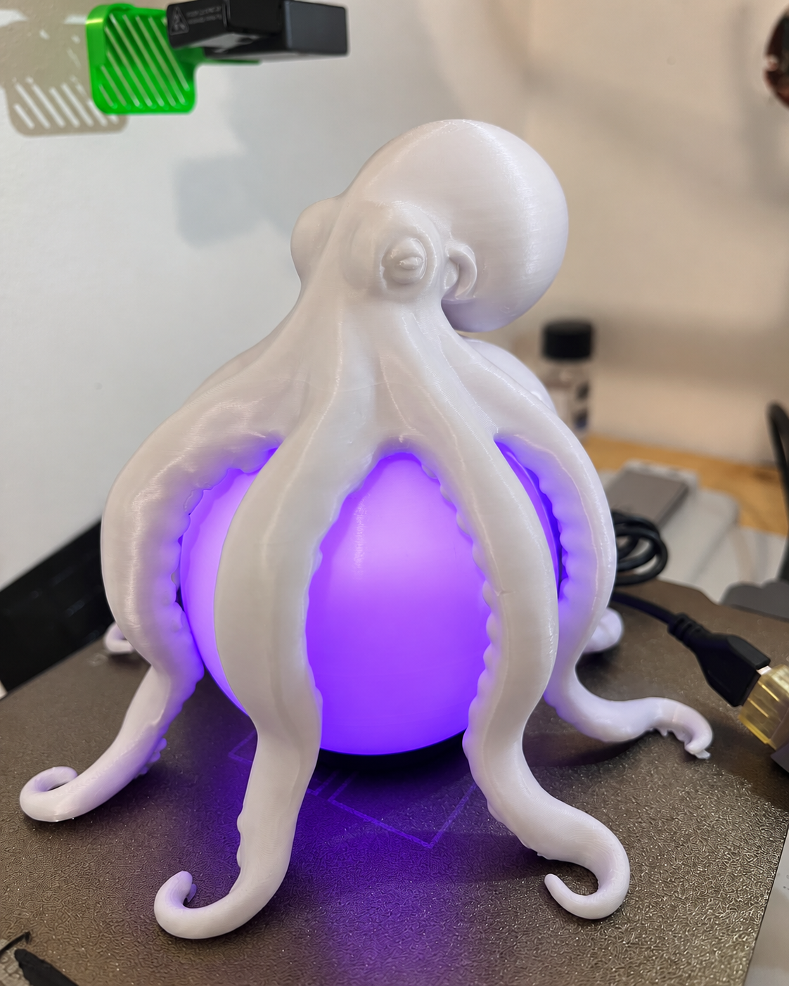 Lampă decorativă caracatiță RGB 3D albă USB